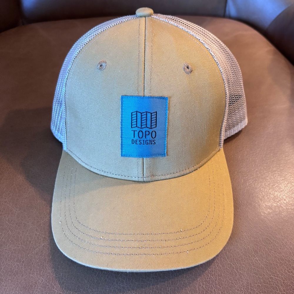 TOPO Trucker Hat Khaki Original Logo Snapback Mesh Hiking Outdoor One Size